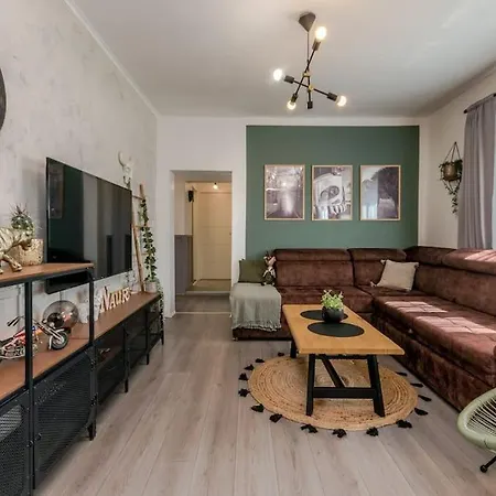 Prázdninový dům Holiday House Kristina Biograd Na Moru